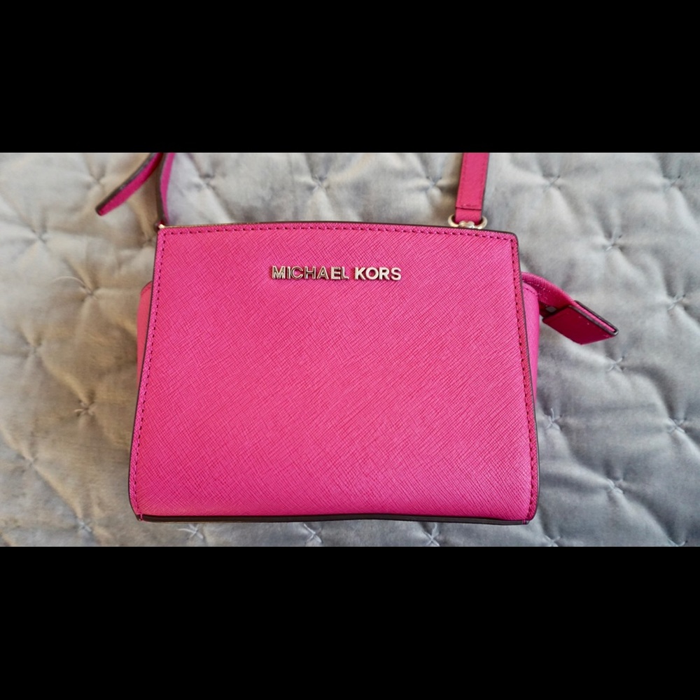 MK mini crossbody 👛